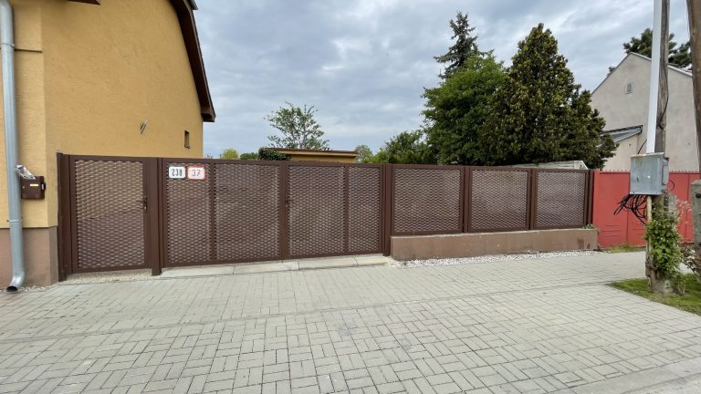 Oceľová_brána_s_ťahokovom_2